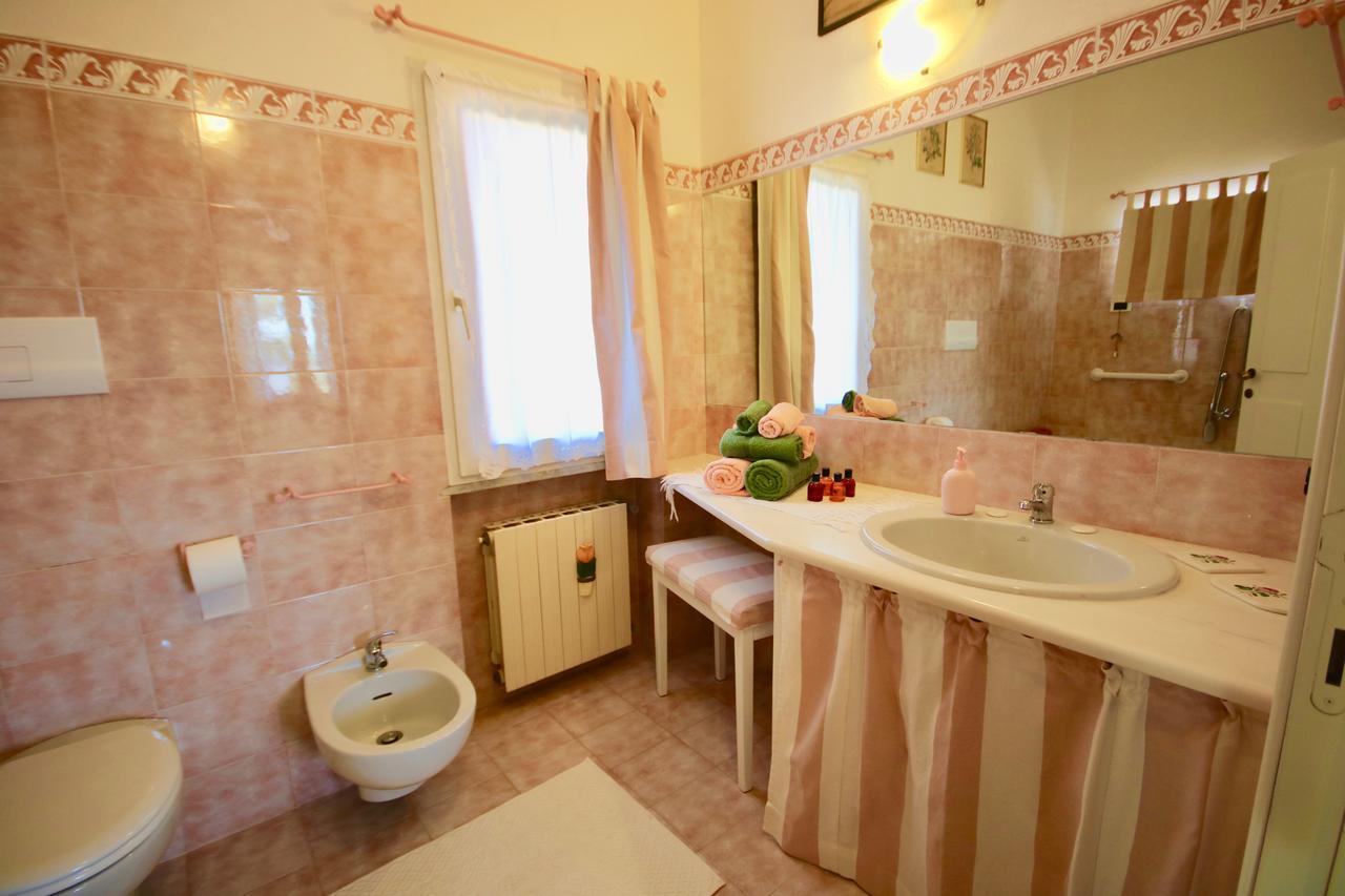 Il Profumo Di Ginestre Bed & Breakfast Olbia Exterior photo